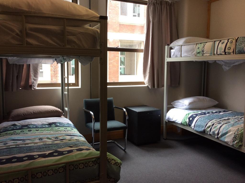 Wild Zebra Backpackers Hostel Wellington Exterior photo